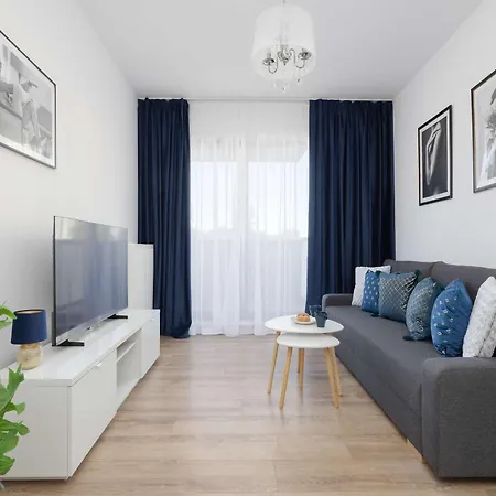 Comfortable With Balcony In Warsaw, Near Chopin Airport By Renters Apartamento